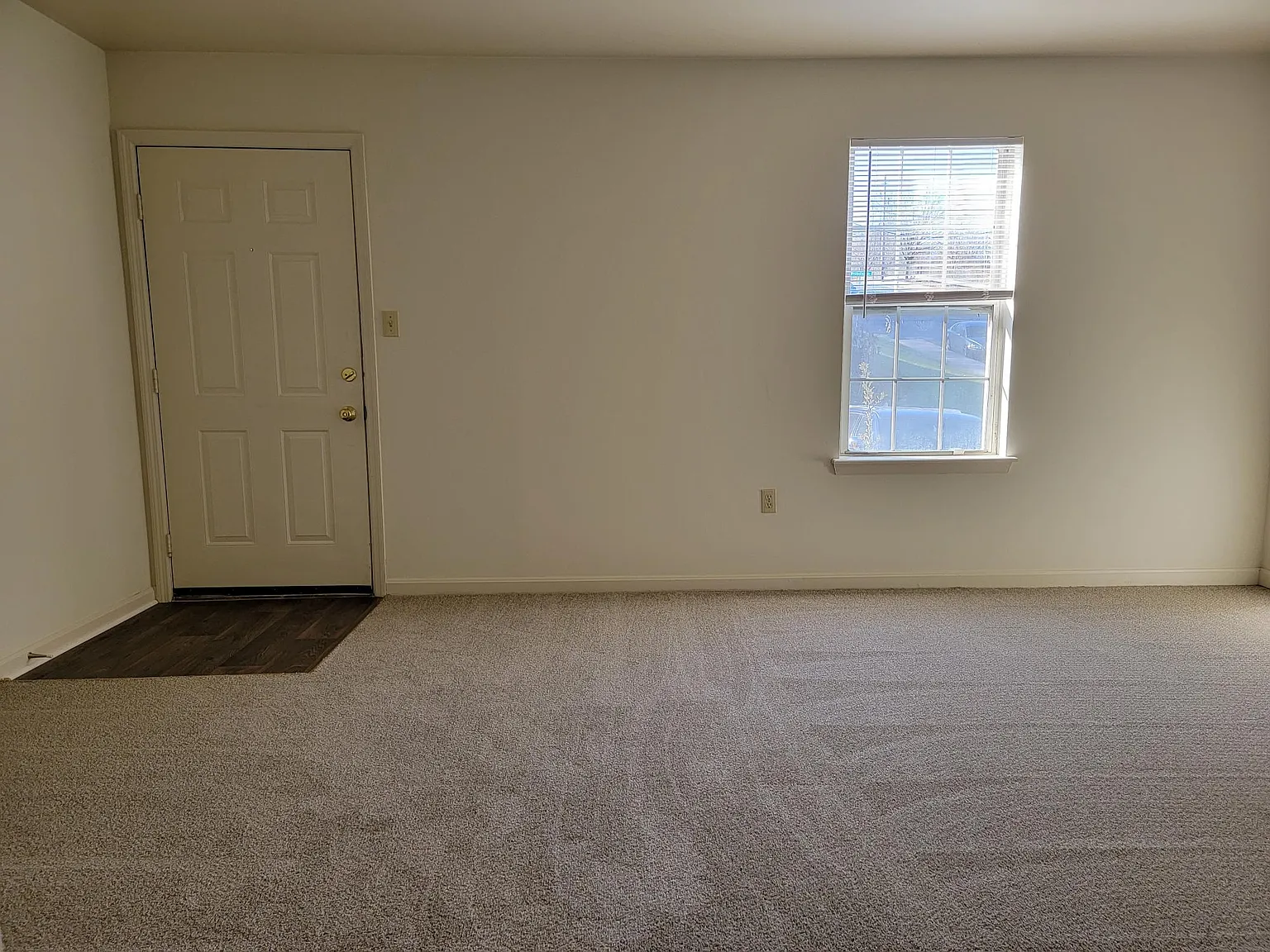 2 bed, $1,350 — Photo 2
