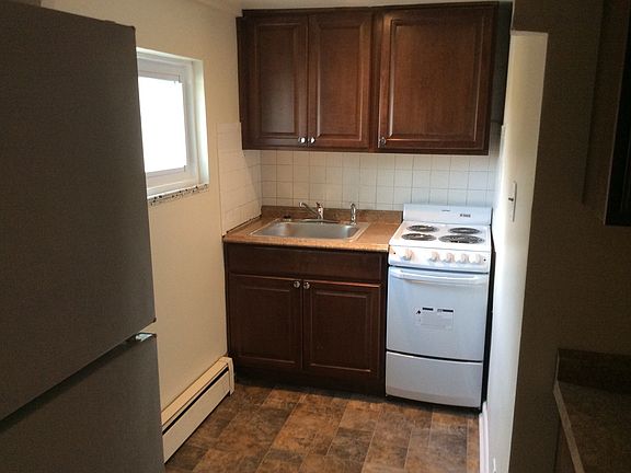 5th image of 239 Centre St #2D
