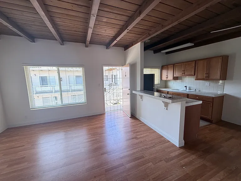 1426 Armacost Ave #7 — Photo 2