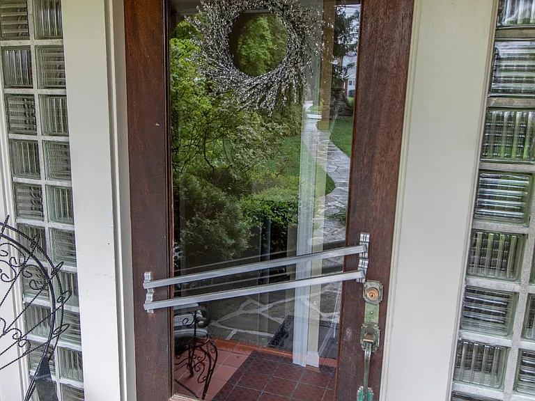 1298 Cryer Ave #2 — Photo 3