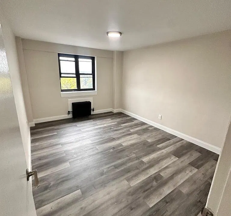 115 Washington St #10D