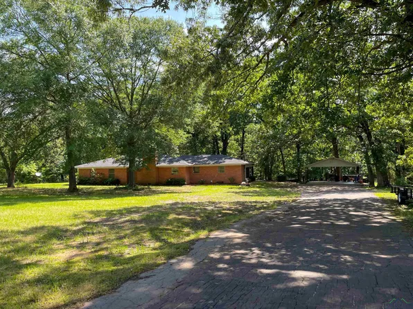 3023 County Road 3317, Omaha, TX 75571