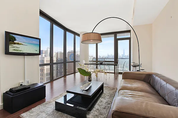 Rented by Corcoran | media 41