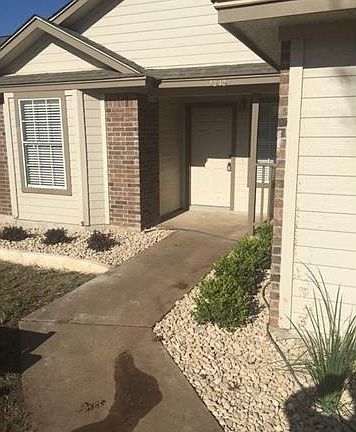 2nd image of 2313 Lasso Dr