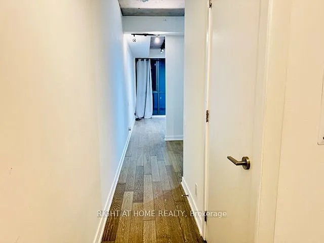 39 Brant St #304 — Photo 8