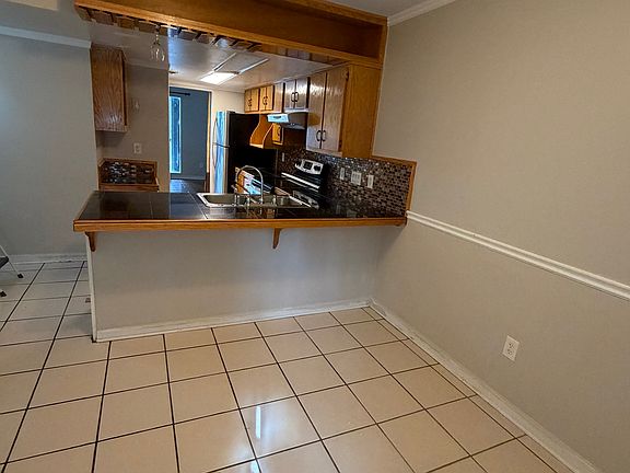 4th image of 1331 Joiner Rd