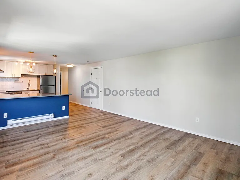 601 Summit Ave E #401 — Photo 8