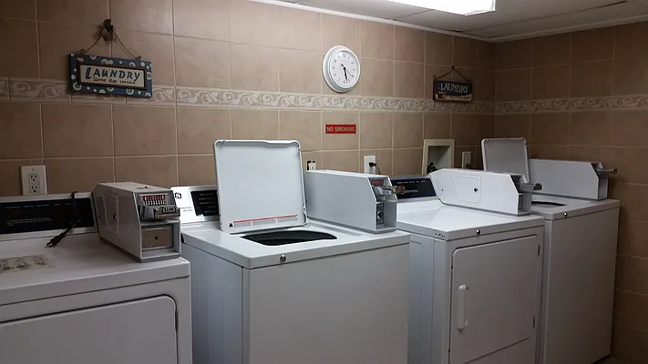 Rented by New York Realty Minimax Inc | media 15