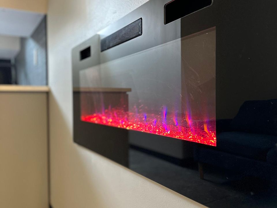 Electric fireplace with various settings