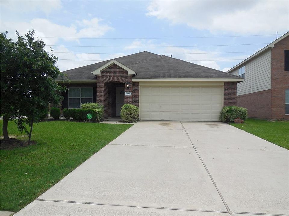 1st image of 6911 Great Oaks Shadow Dr