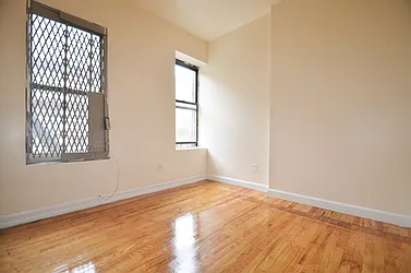 Rented by CITY SKYLINE REALTY INC