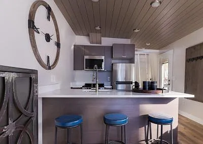 1 bed, 1.0 bath, 692 sqft, $1,675 — Photo 4