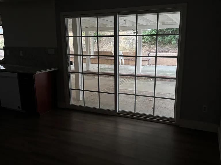 25290 Kalmia Ave — Photo 23
