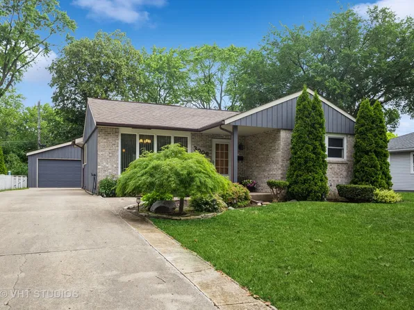3006 Thrush Ln, Rolling Meadows, IL 60008