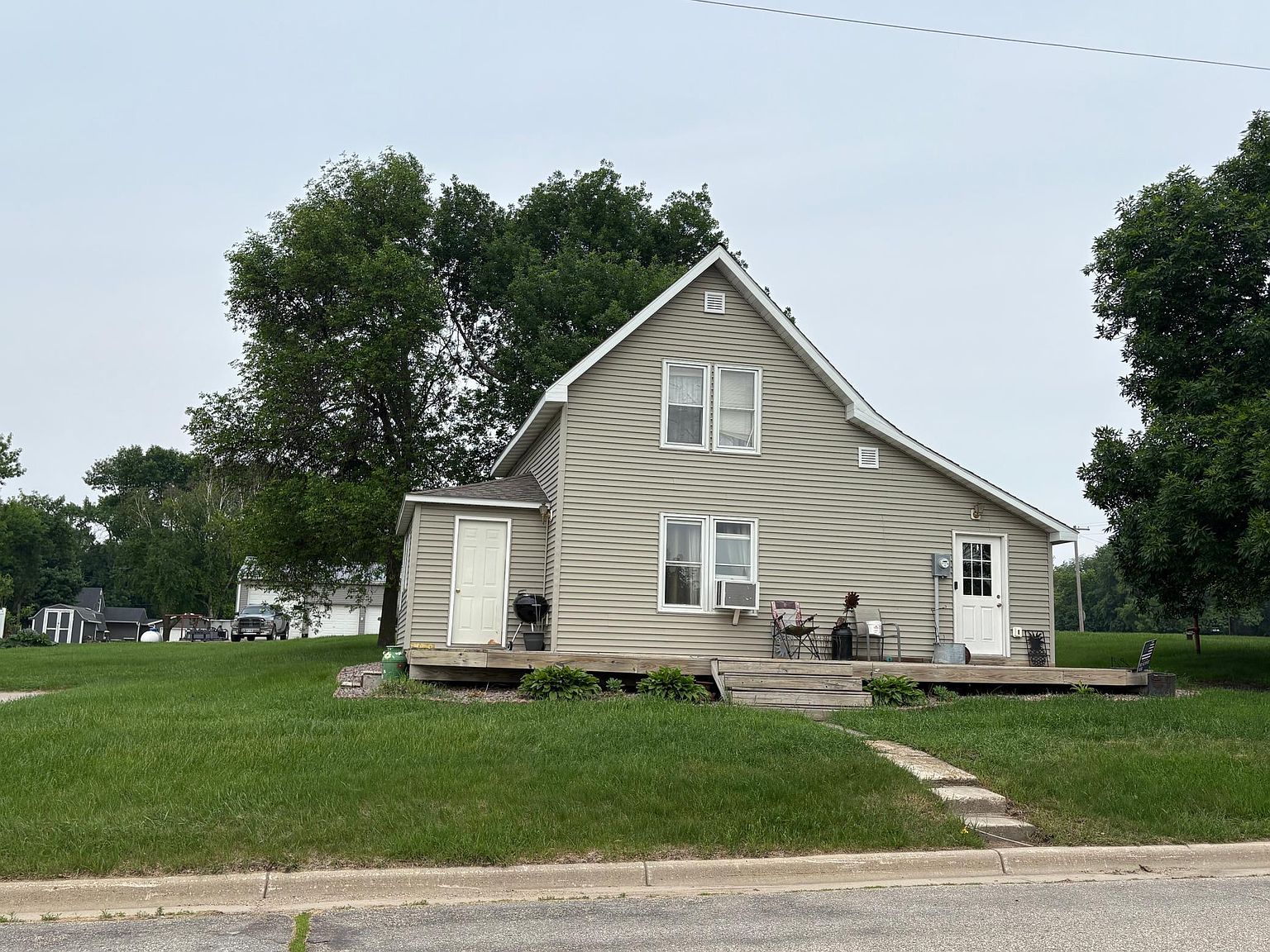 104 5th St S, Danvers, MN 56231 | Zillow