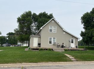 104 5th St S, Danvers, MN 56231