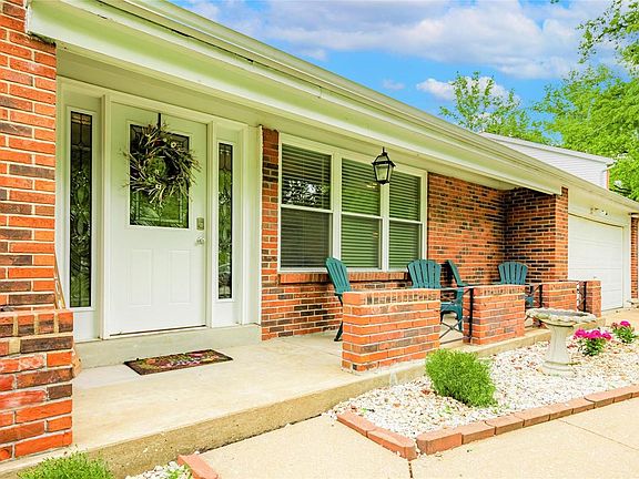 3rd image of 12826 Fox Hollow Ct