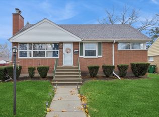 1119 Newcastle Ave, Westchester, IL 60154