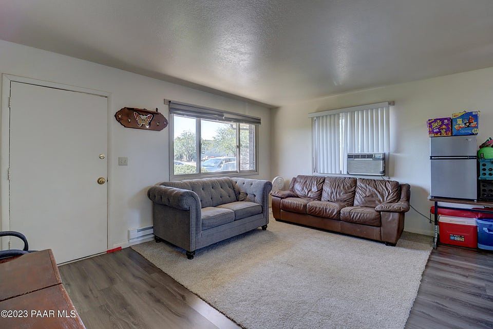 1st image of 5941 N Fulton Dr APT 3