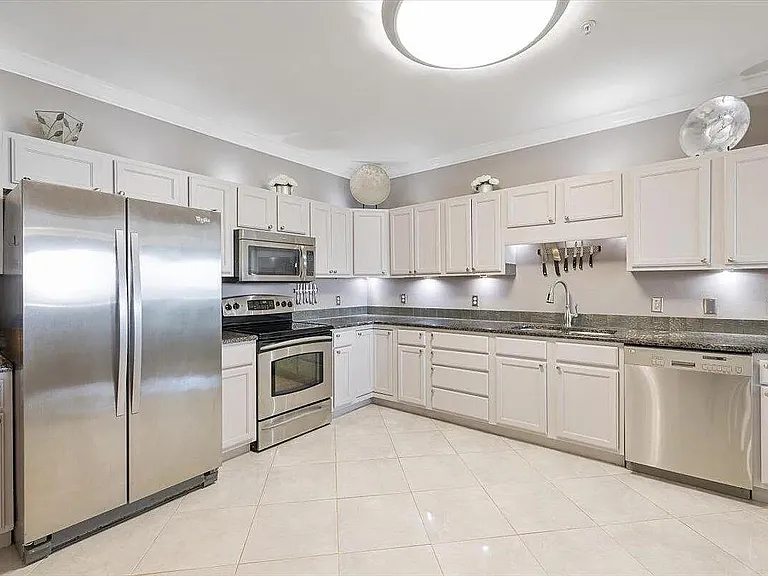 212 Harbor Blvd #303 — Photo 12