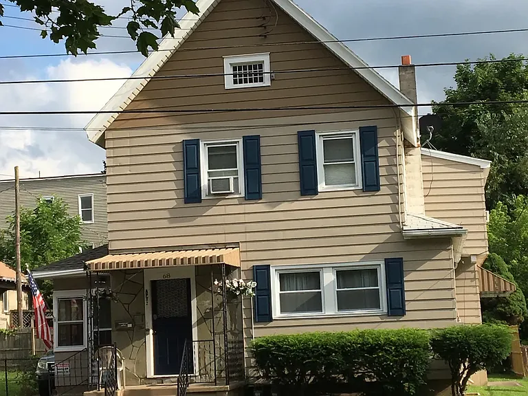 68 Conklin Ave — Photo 1
