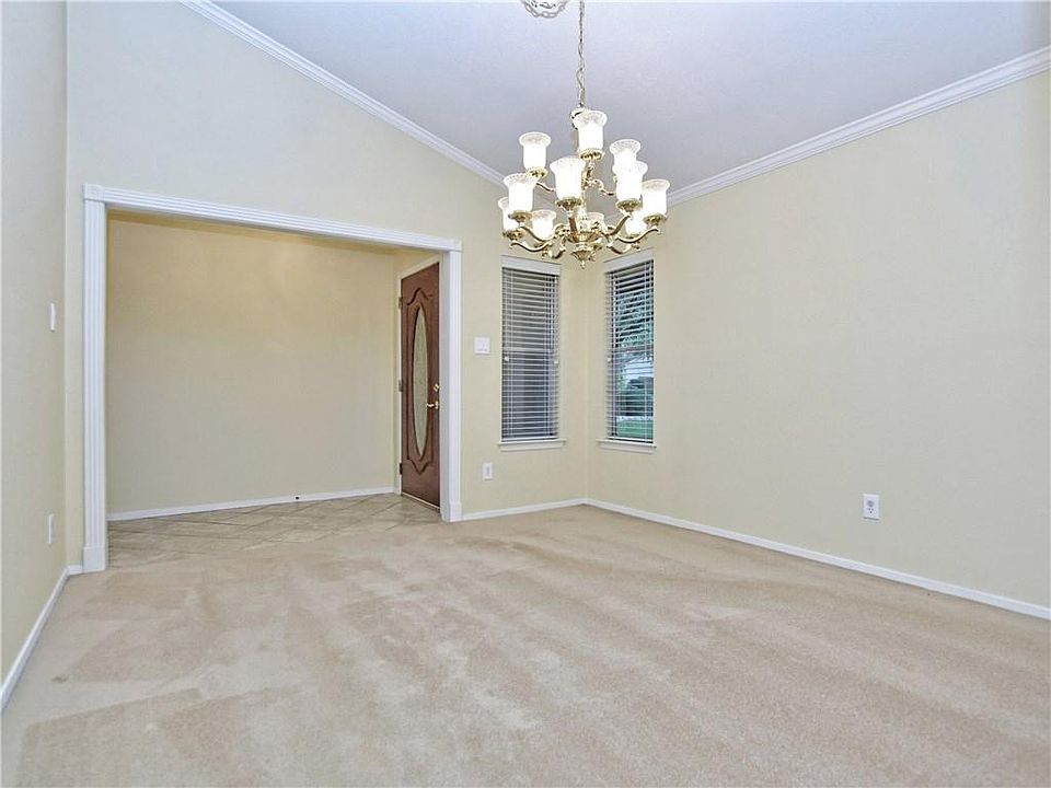 1st image of 8104 Wexford Dr