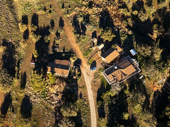 5th image of 967 Bodfish Canyon Rd