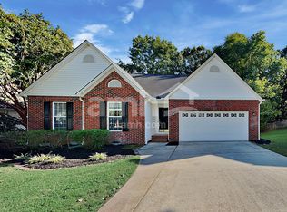 7 Hazeltine Ct, Simpsonville, SC 29681