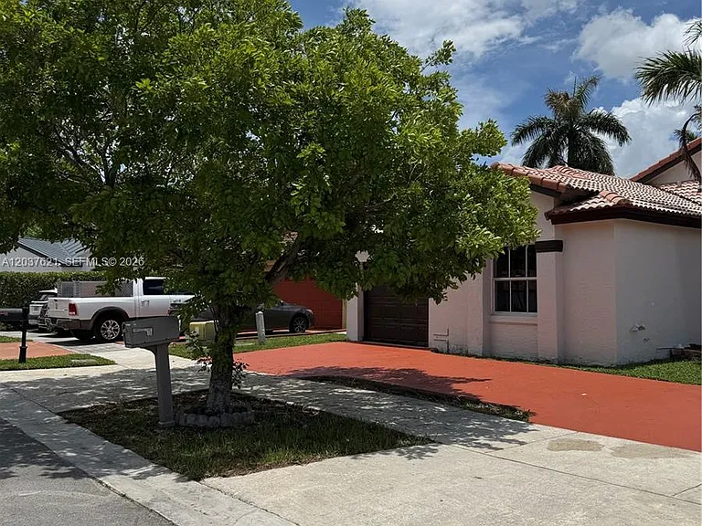 1107 NW 132nd Ct — Photo 3