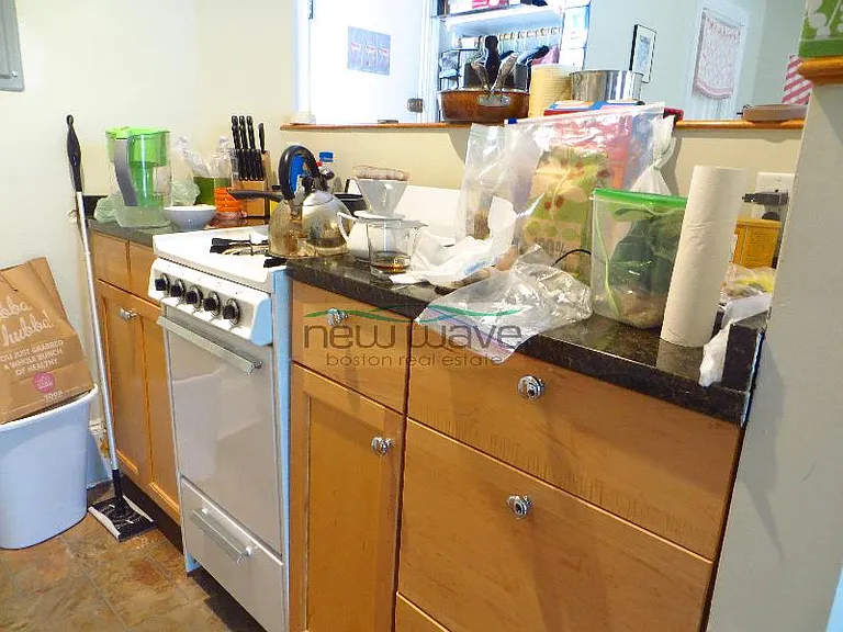558 Columbus Ave #4R — Photo 3