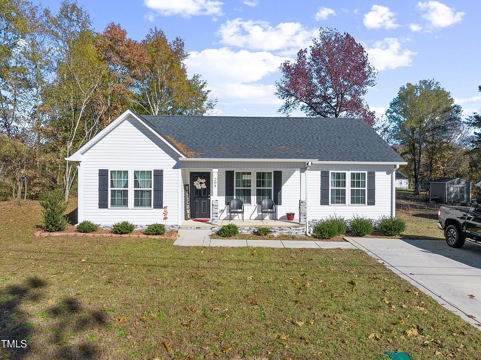 1st image of 204 Burgess Cir