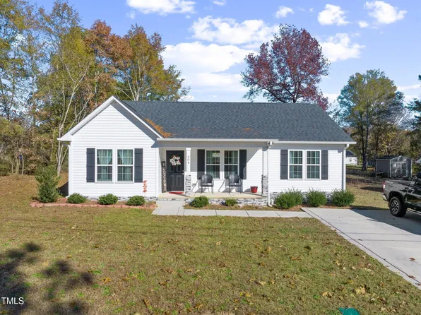 204 Burgess Cir, Broadway, NC 27505