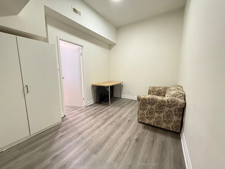 17 Wintermute Blvd — Photo 20