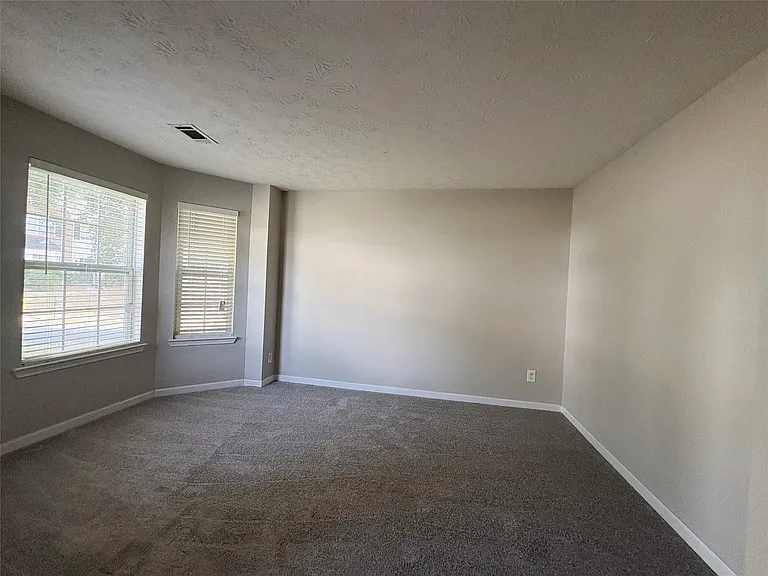 1863 Skylar Leigh Dr — Photo 13