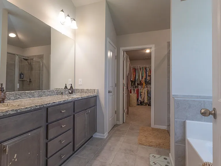 202 Warhawk Dr — Photo 31