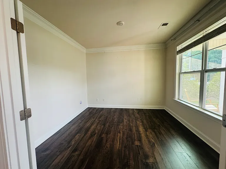 4959 Tacoma Dr — Photo 7