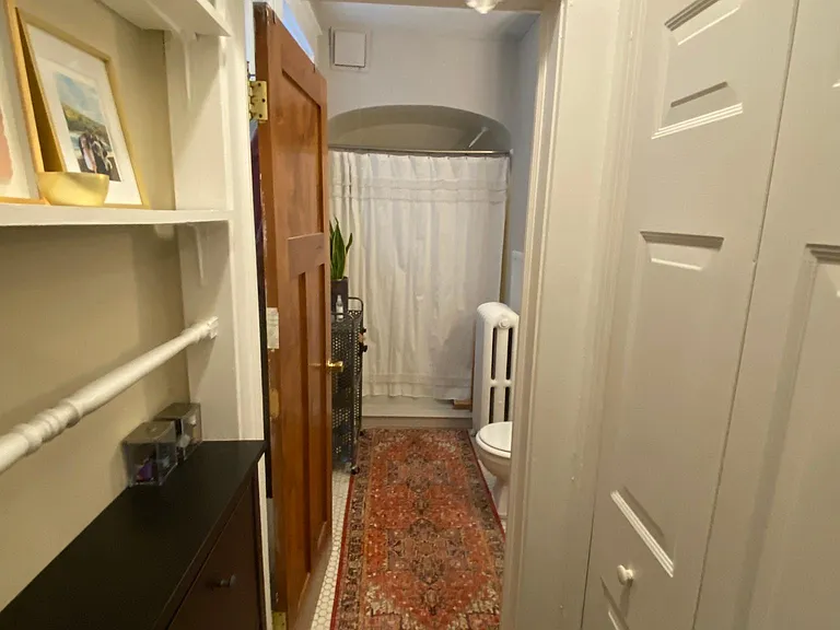 149 College St #1 — Photo 13