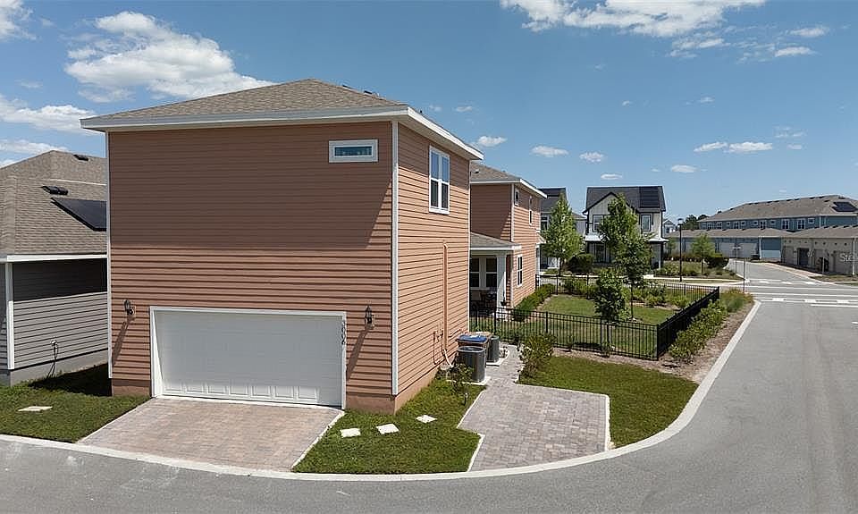 1st image of 3008 Mirage Pl