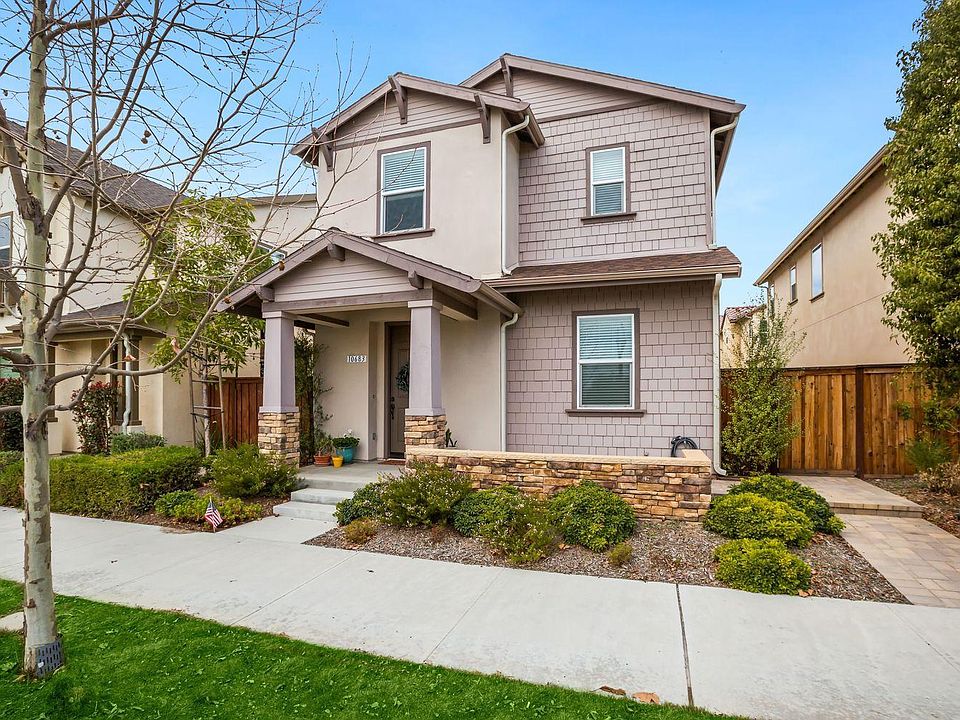 1st image of 10683 Delphinium Dr