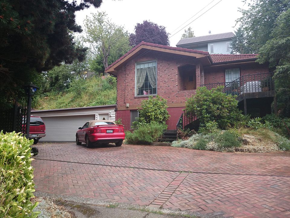 2nd image of 1760 Ferry Ave SW