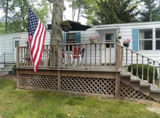 8 1st St, Brookfield, MA 01506