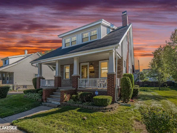 7250 Voerner Ave, Center Line, MI 48015