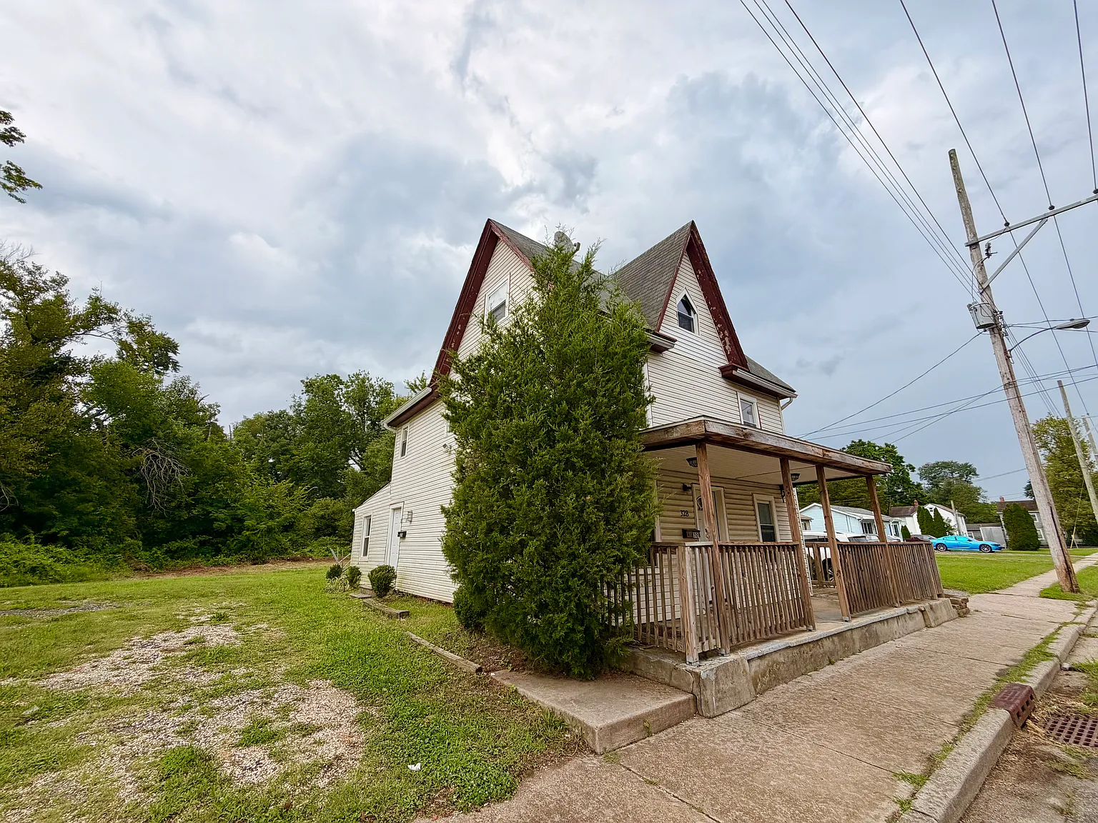 3 bed, $1,650 — Photo 1