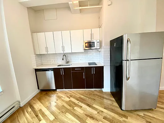 Rented by City Connections Realty | media 18