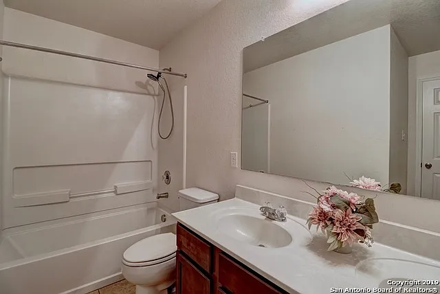 25208 Cambridge Wl — Photo 15
