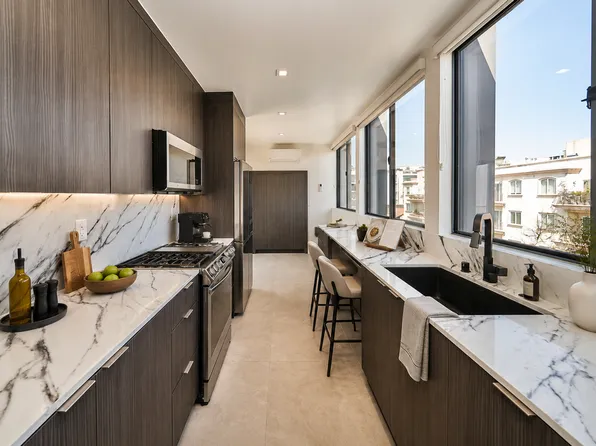 145 S Maple Dr, Beverly Hills, CA