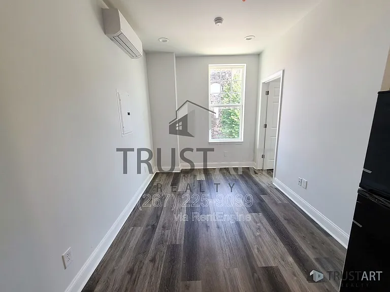4732 Longshore Ave #4 — Photo 3