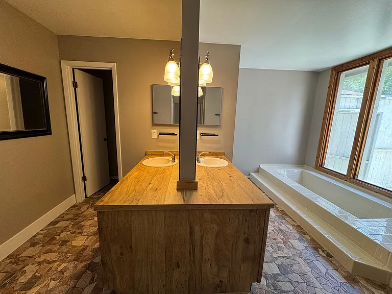 107 S Deerwood Ave — Photo 12