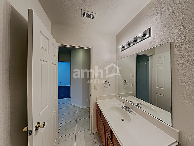 5820 Bridal Trl — Photo 17