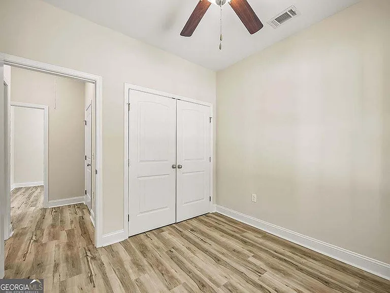 1002 Oglethorpe Ln — Photo 11